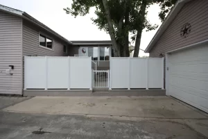 privacy-fencing-gate-white-finish-1004-home-improvements