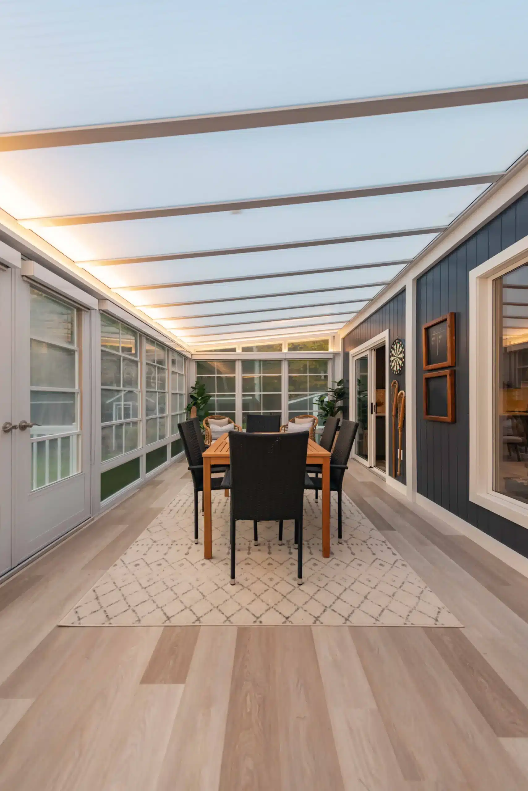 Create a warm and inviting Thanksgiving atmosphere with cozy lighting in your Manitoba sunroom.